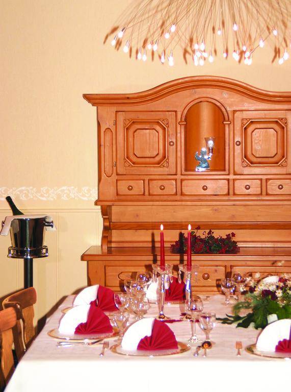 Hotel & Restaurant Kaiserhof باد بيلنغن المظهر الخارجي الصورة